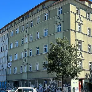 https://sweet-home-inside-dresden-rooms.dresdenhotels.net